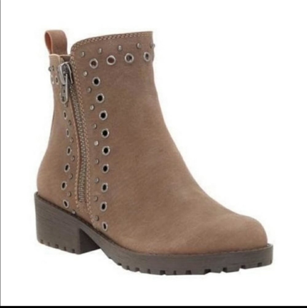 Lucky Brand Hannie Studded Moto Boots Size 9